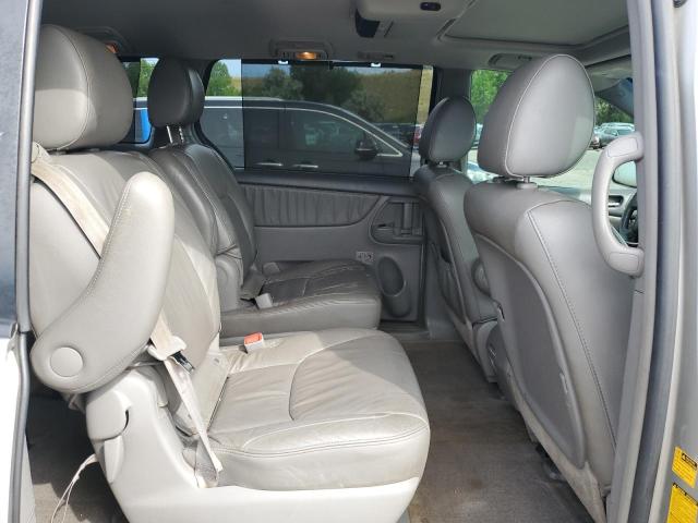 2010 TOYOTA SIENNA XLE - 5TDDK4CC1AS031488