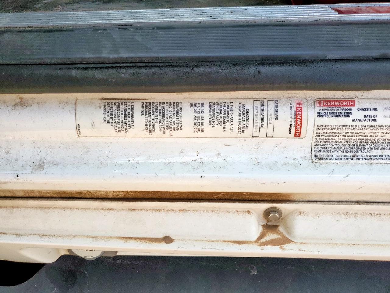 Lot #3285598335 2017 KENWORTH T680