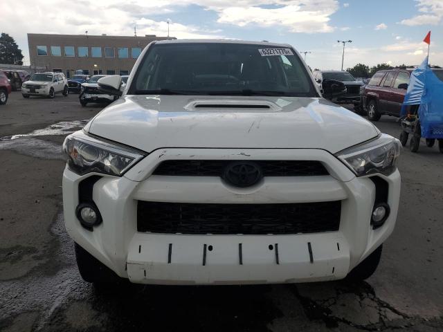 2018 TOYOTA 4RUNNER SR - JTEBU5JR1J5580513