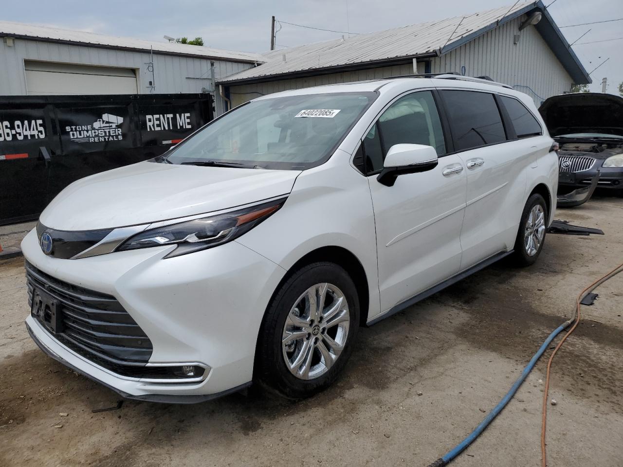 TOYOTA SIENNA LIMITED