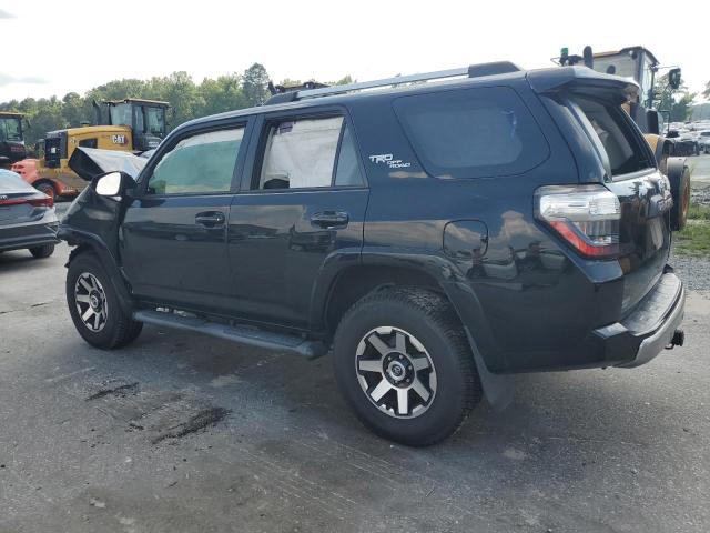 2018 TOYOTA 4RUNNER SR JTEBU5JR7J5577714