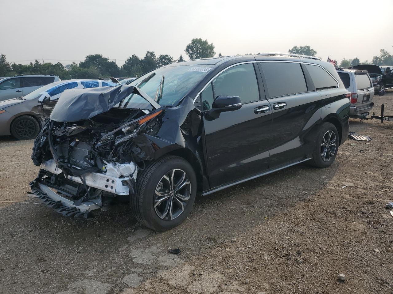TOYOTA SIENNA LIMITED