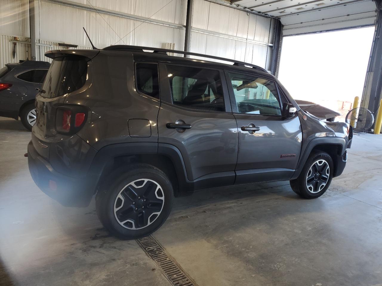 JEEP RENEGADE TRAILHAWK