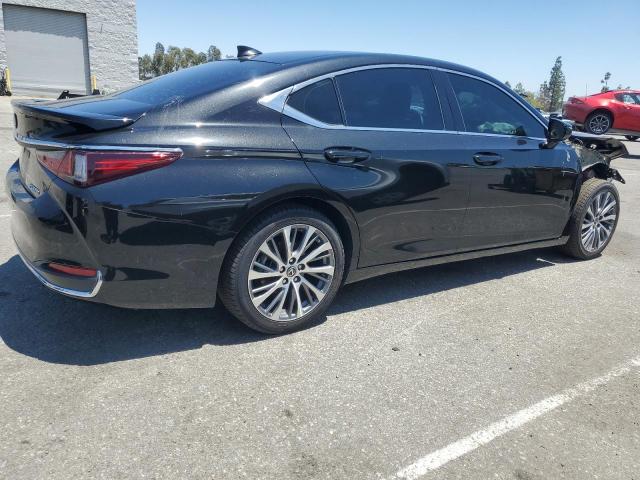 Vin: 58ada1c1xmu001572, lot: 63911125, lexus es300 300h 20213