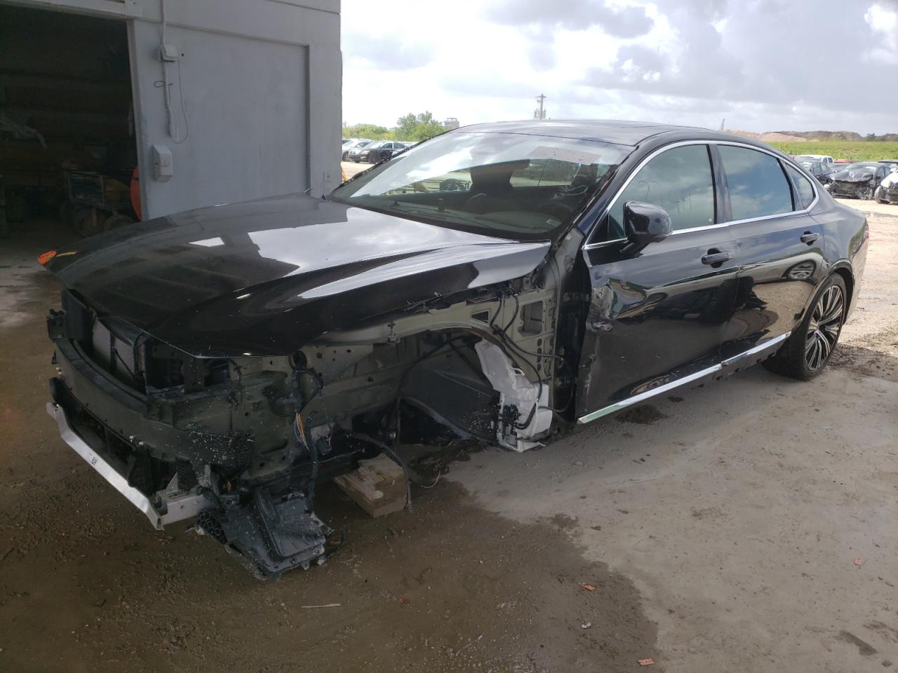 VOLVO S90 PLUS