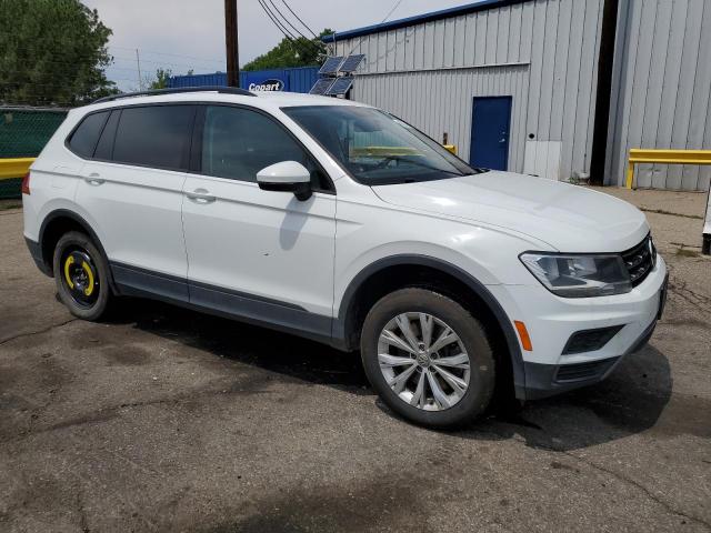 2018 VOLKSWAGEN TIGUAN S 3VV0B7AX1JM082044