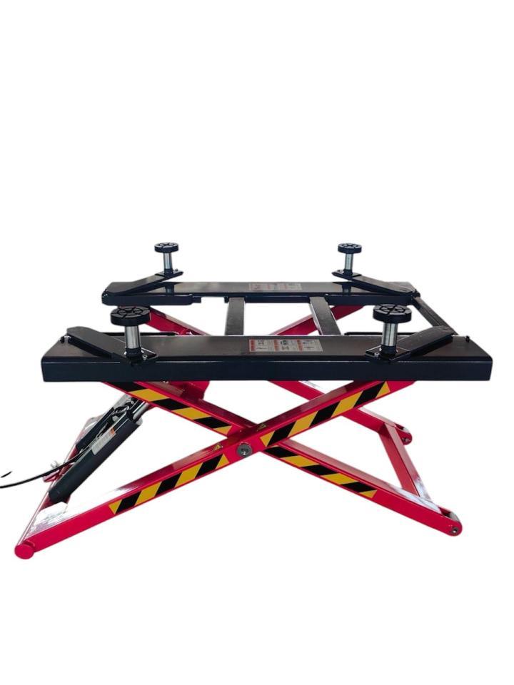 Lot #3195966954 2025 OTHER CAR LIFT