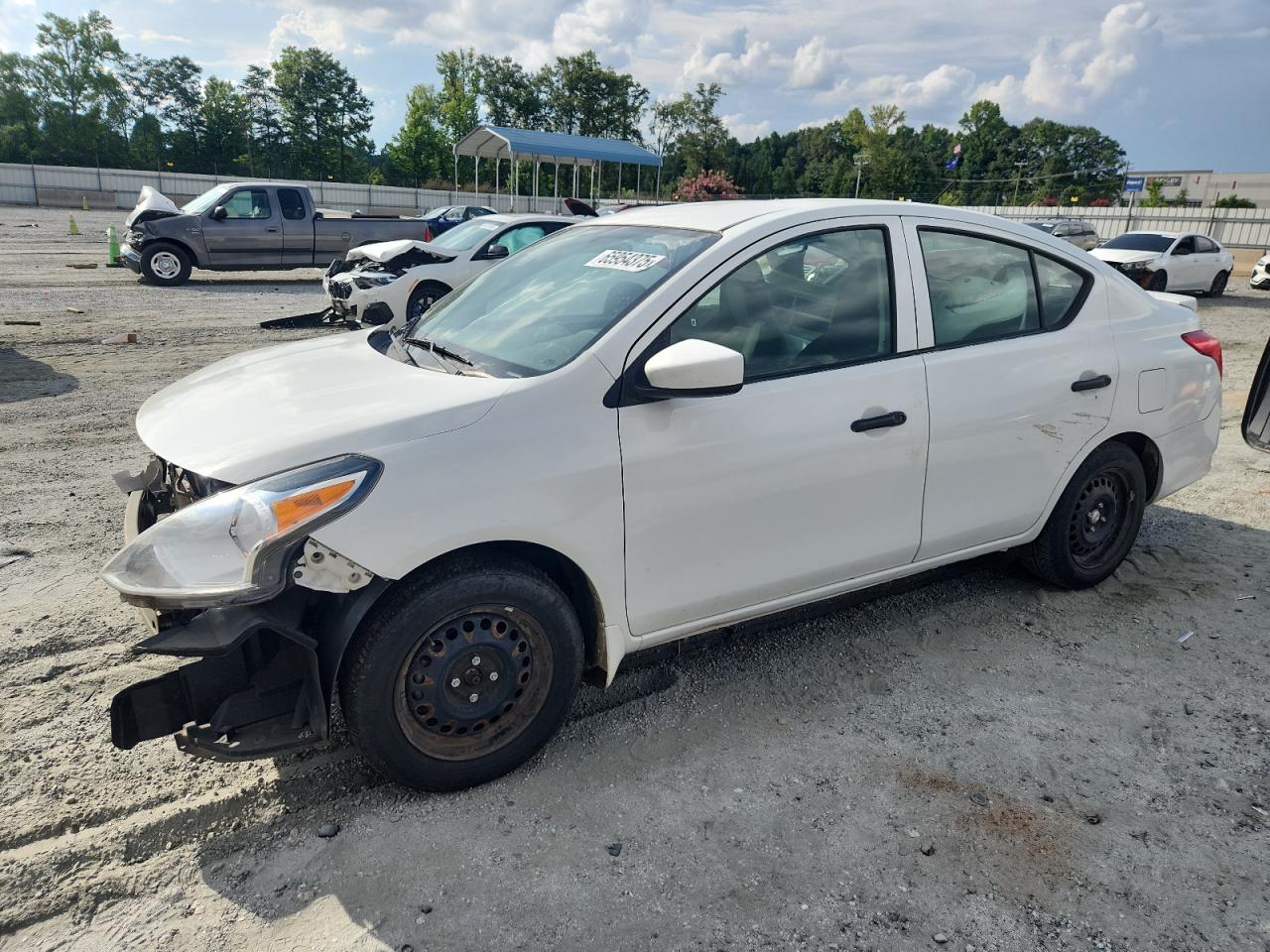 NISSAN VERSA S