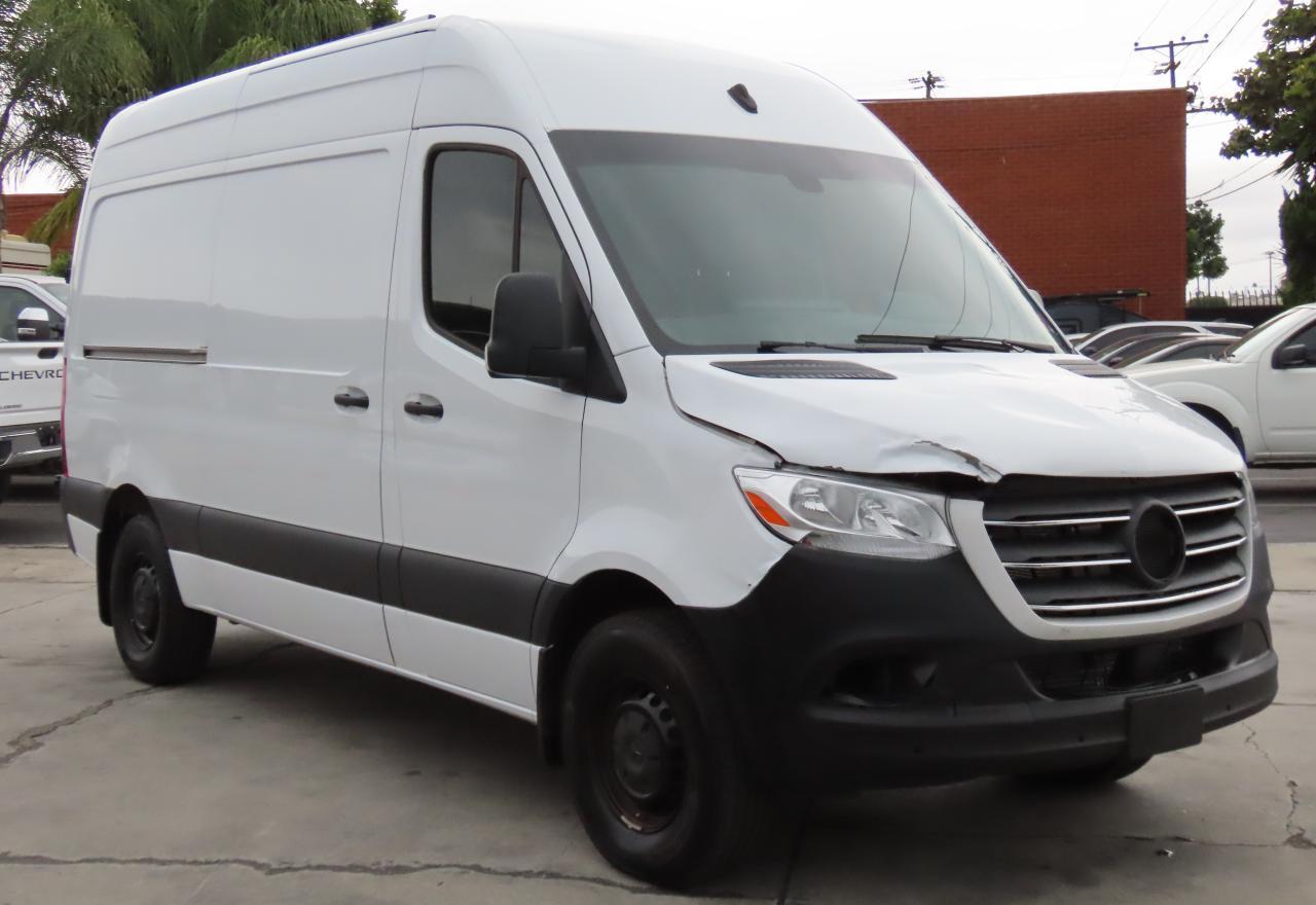 MERCEDES-BENZ SPRINTER 1500
