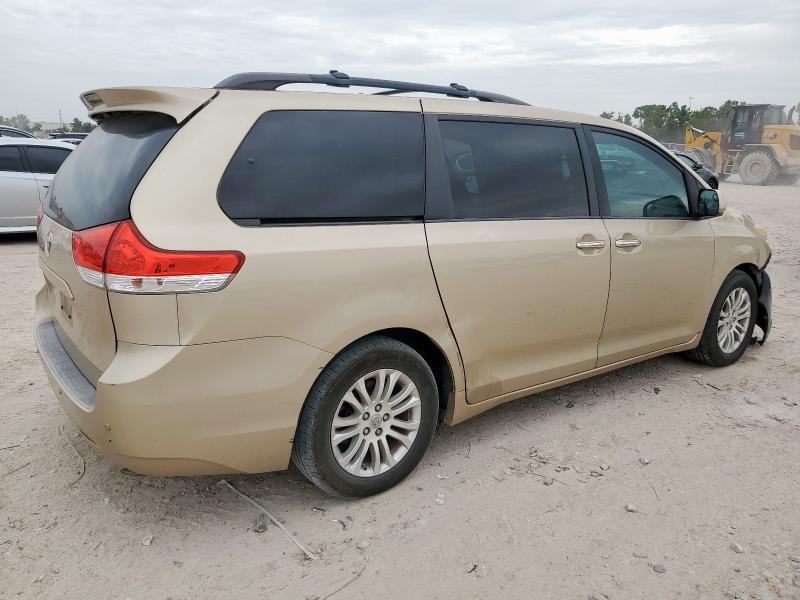 2011 TOYOTA SIENNA XLE - 5TDYK3DC6BS106231