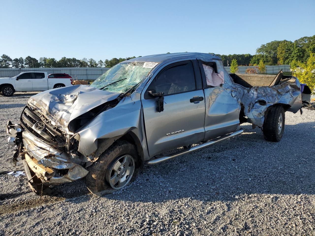 TOYOTA TUNDRA DOUBLE CAB SR5