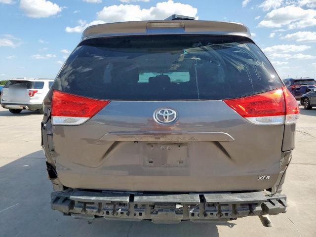 2011 TOYOTA SIENNA XLE - 5TDYK3DCXBS039813