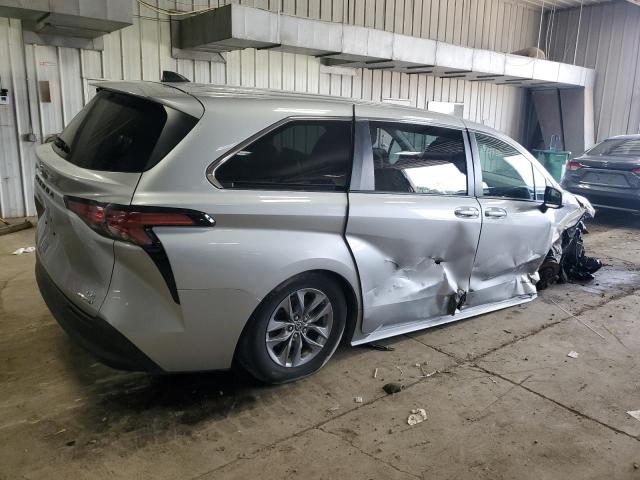 2021 TOYOTA SIENNA LE 5TDKRKEC3MS047961