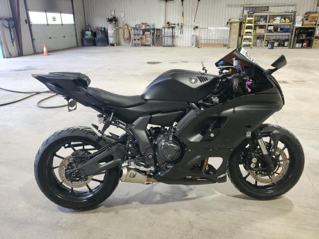 YAMAHA YZFR7