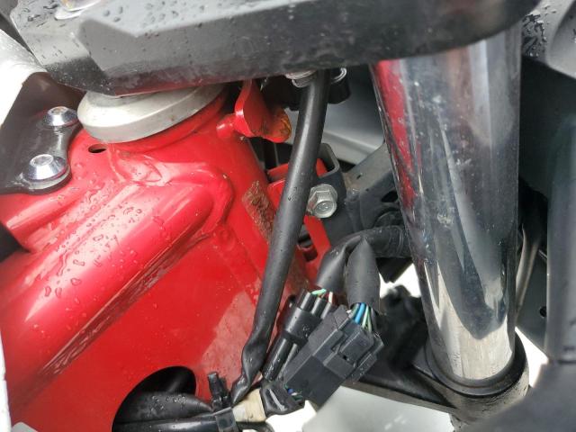 2013 YAMAHA FZ6 R JYARJ18E2DA012477