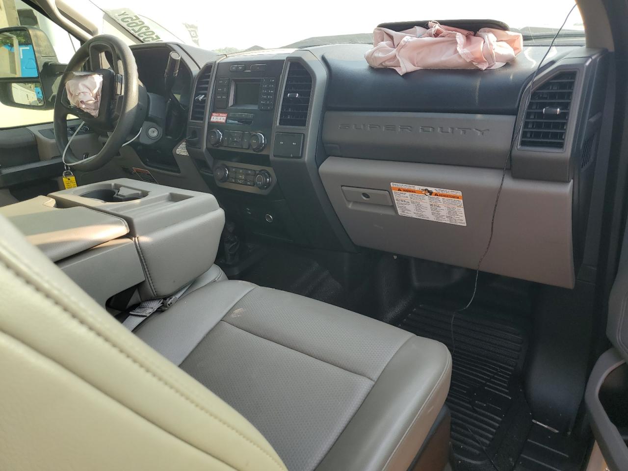 FORD F-550 SUPER DUTY