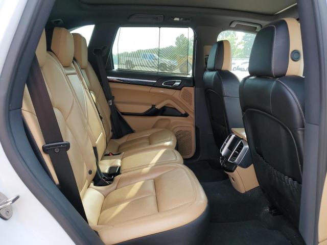 2017 PORSCHE CAYENNE WP1AA2A2XHKA88079