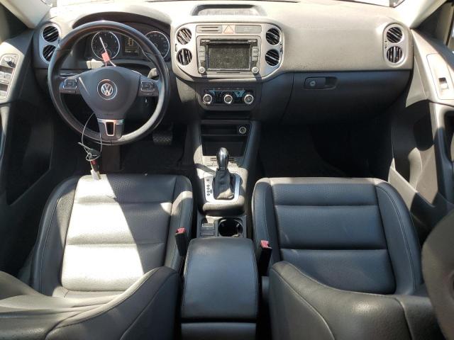 2011 VOLKSWAGEN TIGUAN S - WVGBV7AX1BW544355