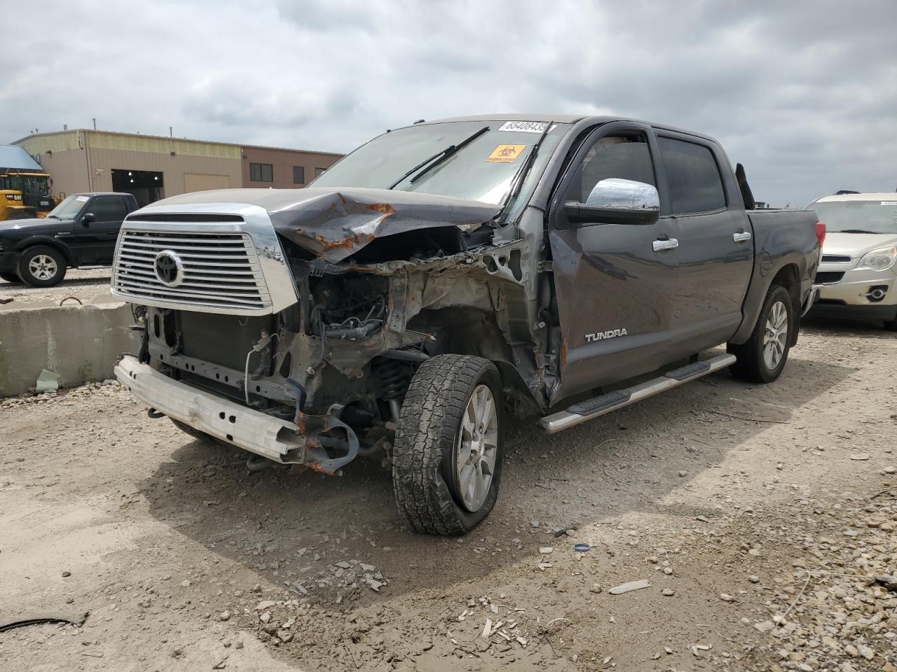 TOYOTA TUNDRA DOUBLE CAB SR5