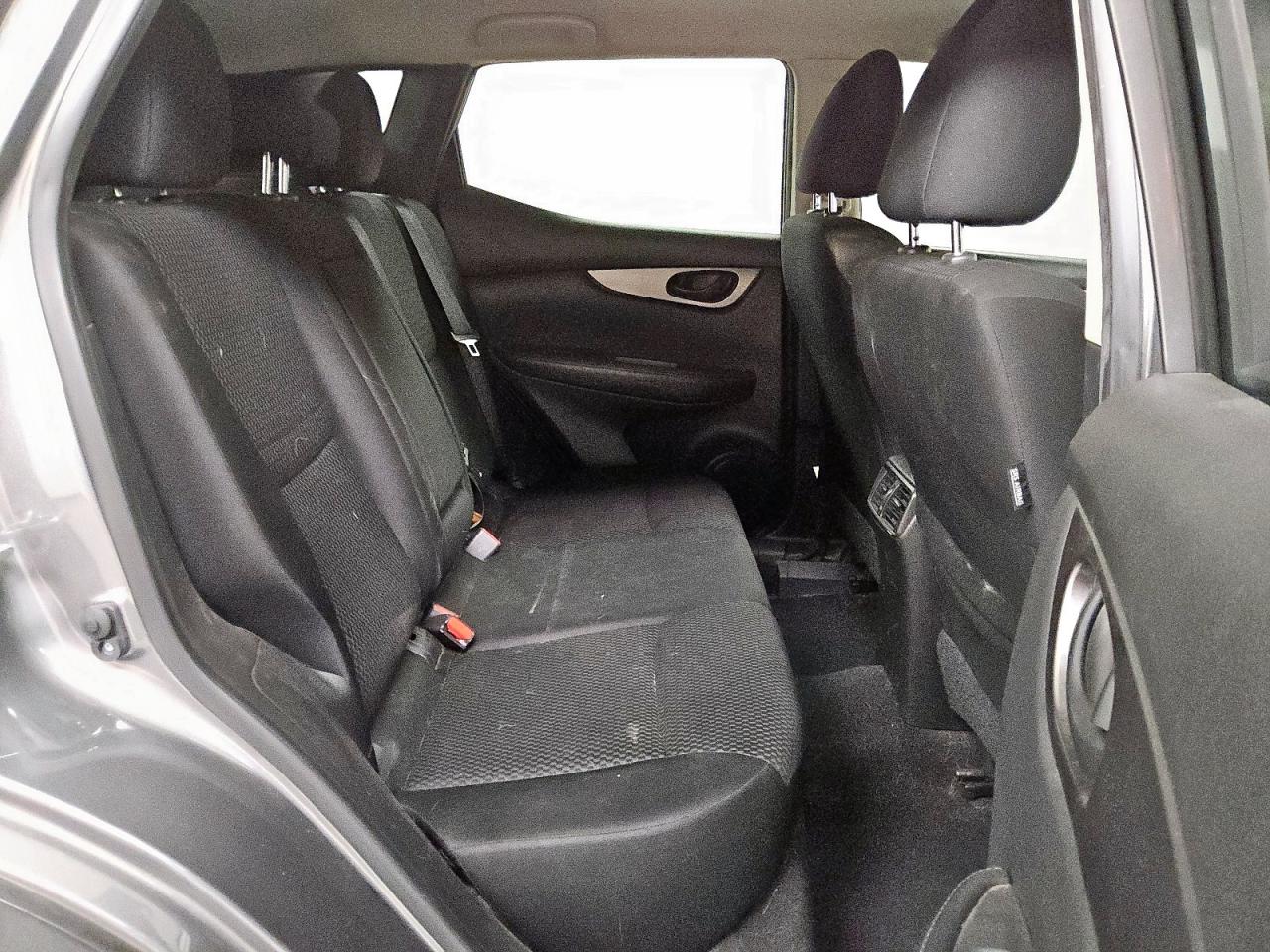 NISSAN ROGUE SPORT S