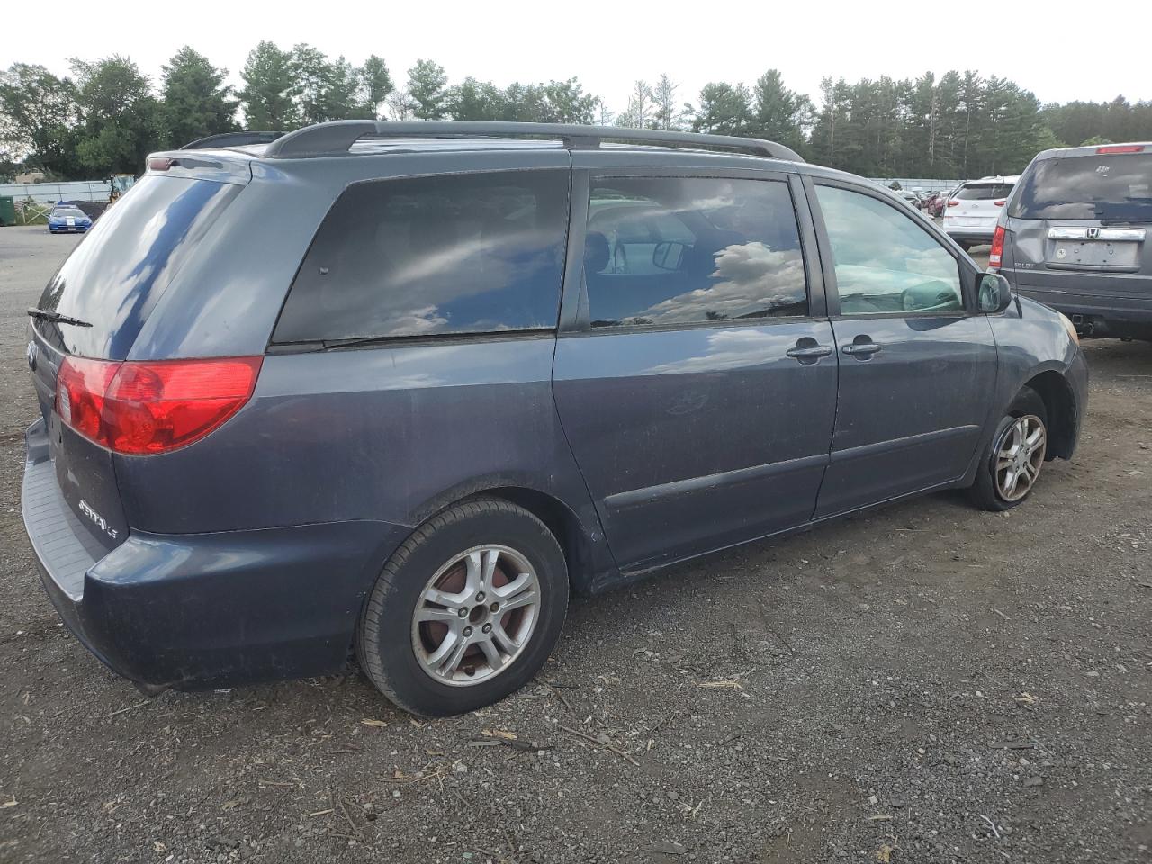 Lot #3294153940 2006 TOYOTA SIENNA CE