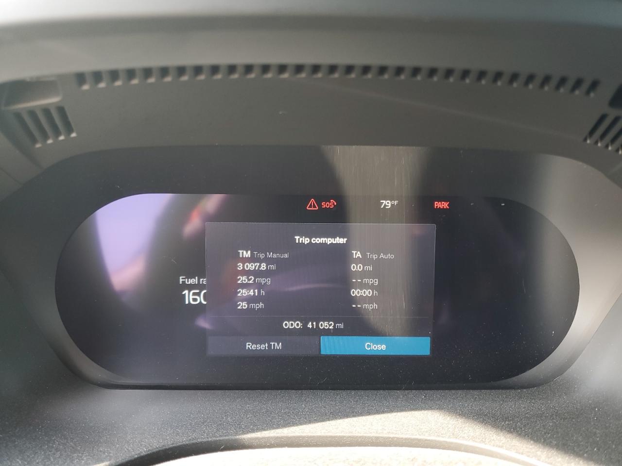 VOLVO XC60 B5 MOMENTUM