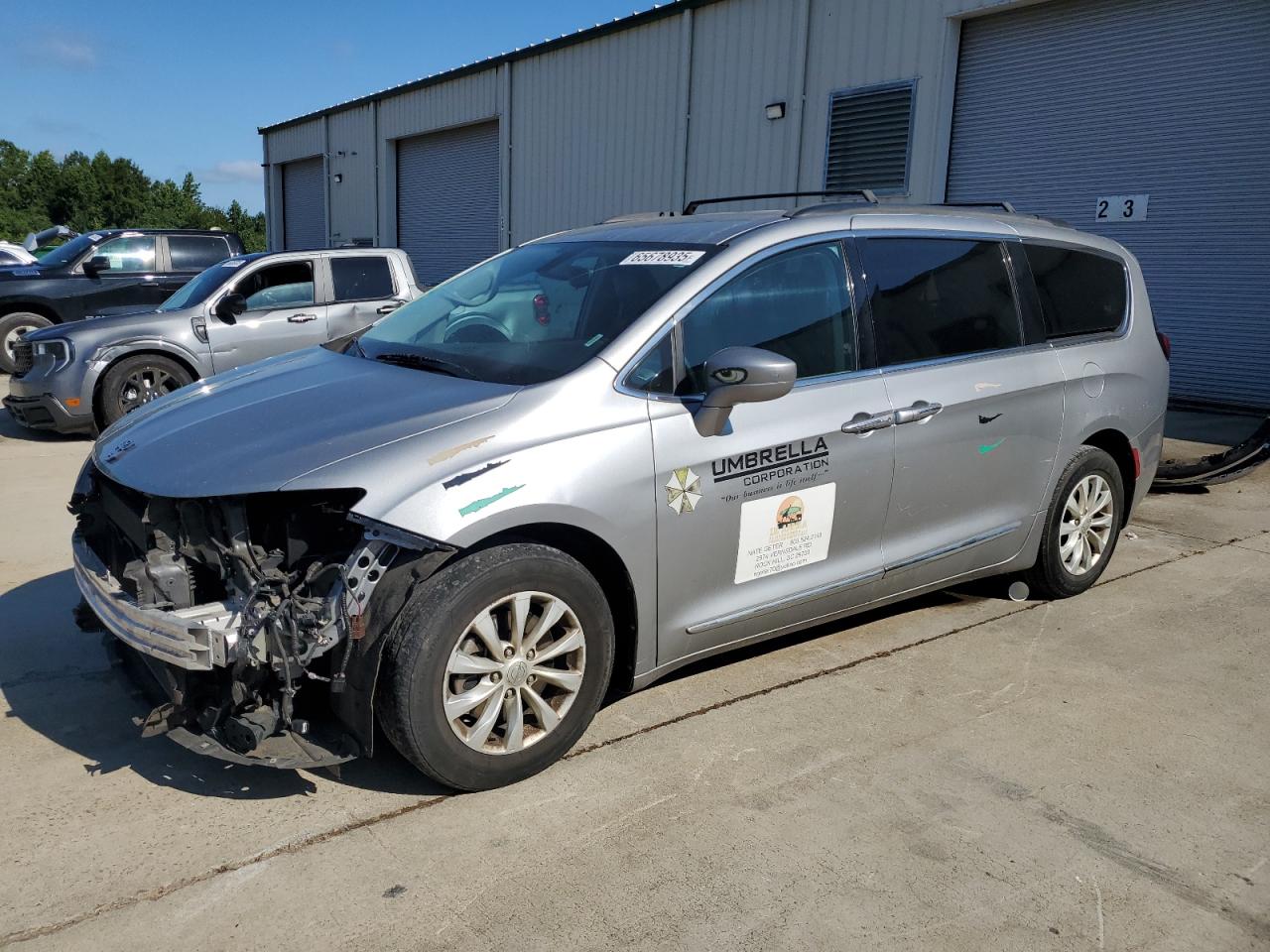 CHRYSLER PACIFICA TOURING L