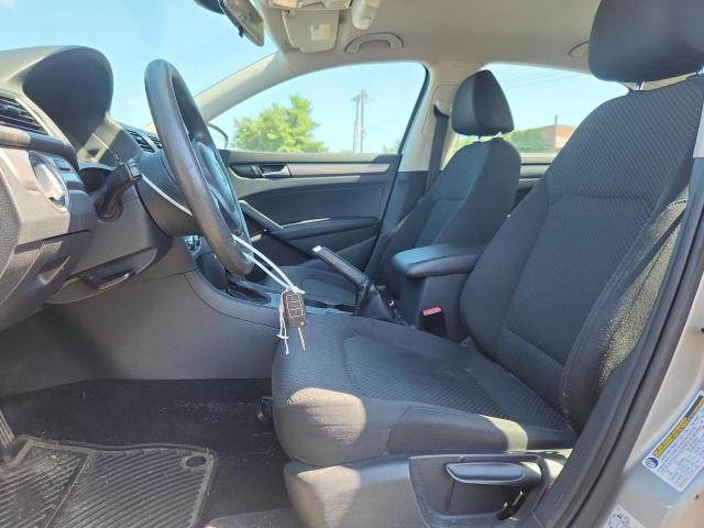2012 VOLKSWAGEN PASSAT S - 1VWAP7A32CC053302