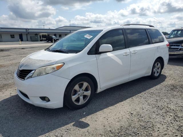 2014 TOYOTA SIENNA LE - 5TDKK3DCXES445309