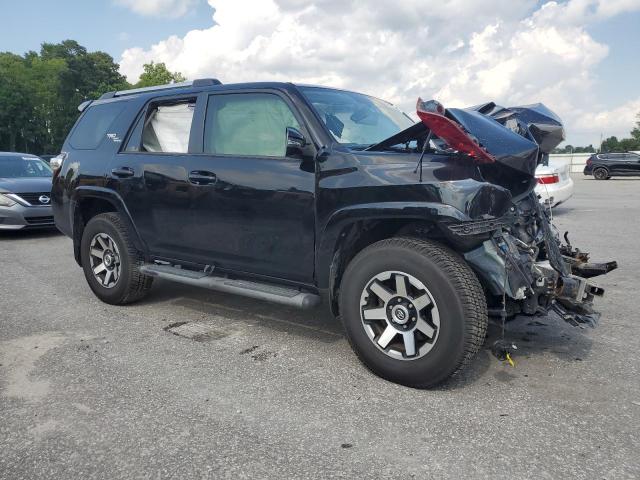 2018 TOYOTA 4RUNNER SR JTEBU5JR7J5577714
