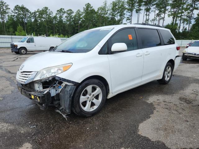 TOYOTA SIENNA LE