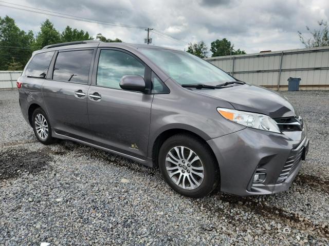 2020 TOYOTA SIENNA XLE 5TDYZ3DC7LS058929
