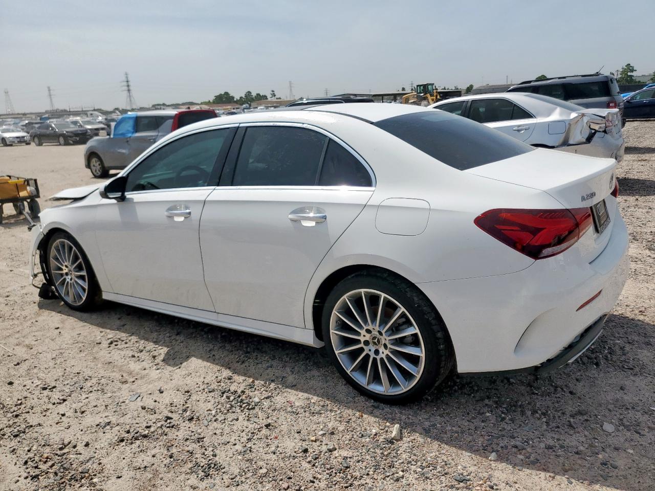 MERCEDES-BENZ A-CLASS 220 4MATIC