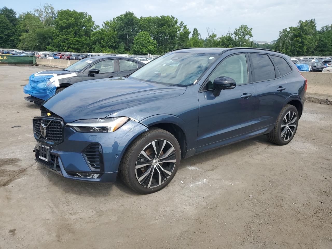 VOLVO XC60 PLUS