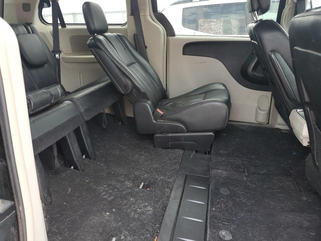 2014 CHRYSLER TOWN & COU - 2C4RC1BG6ER448559
