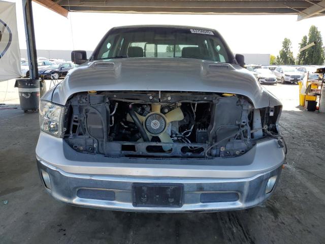2015 RAM 1500 SLT 1C6RR6TT3FS761647