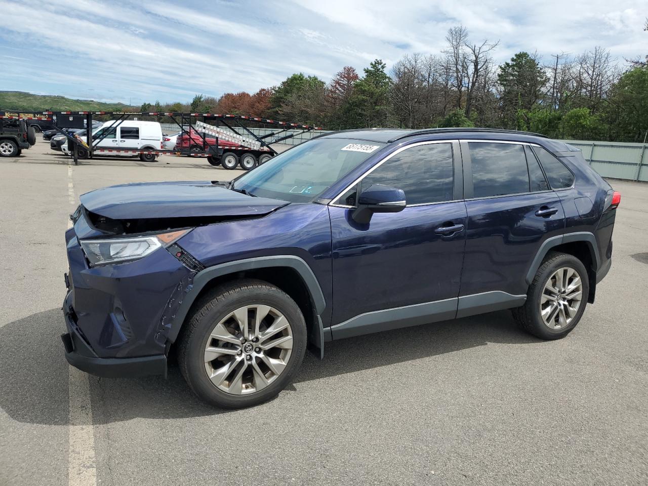 TOYOTA RAV4 XLE PREMIUM