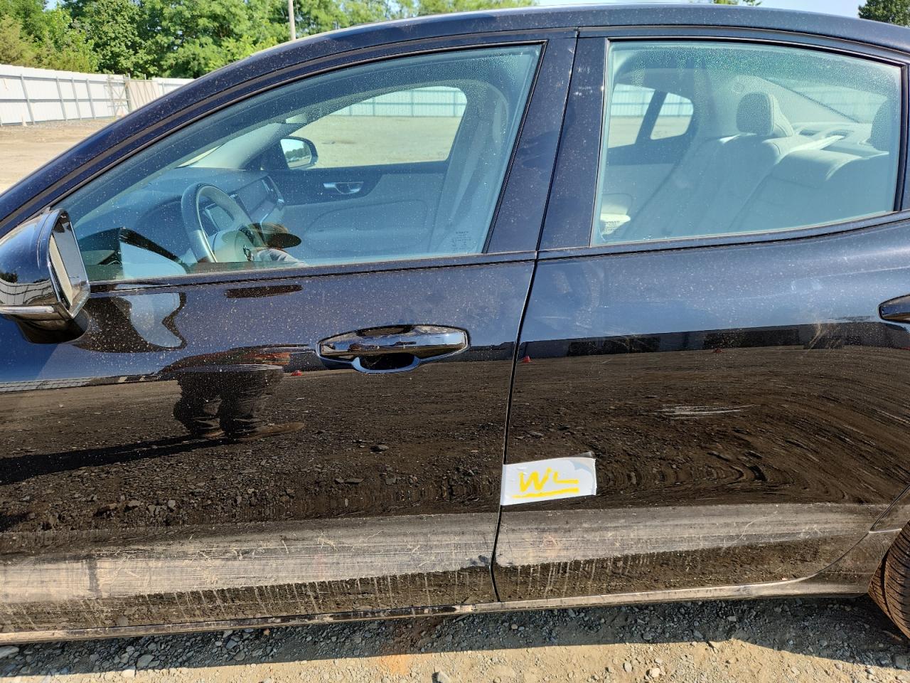 VOLVO S60 B5 MOMENTUM