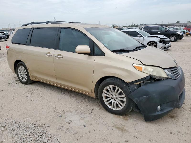 2011 TOYOTA SIENNA XLE - 5TDYK3DC6BS106231