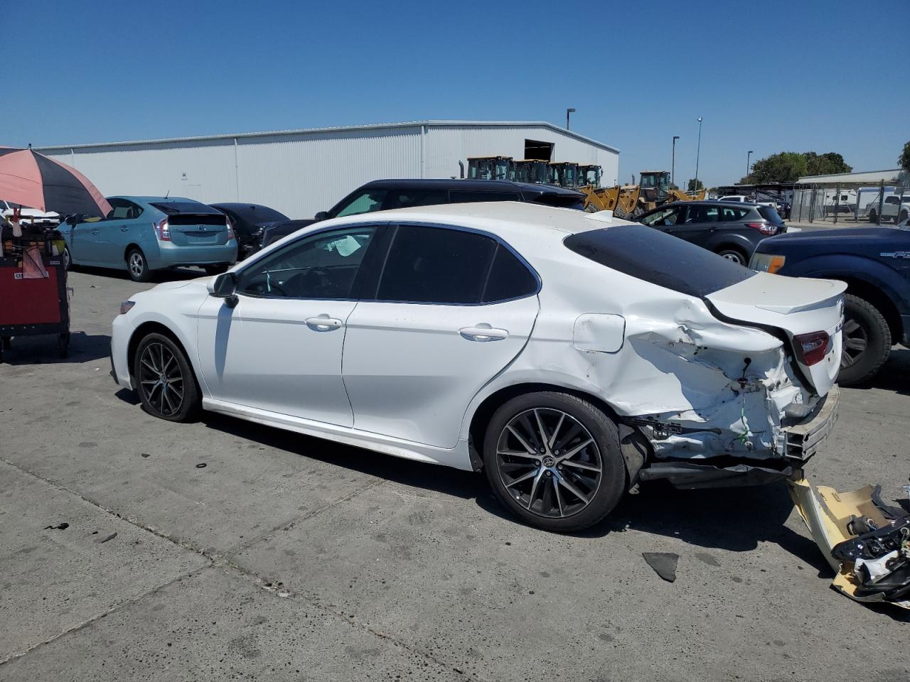 TOYOTA CAMRY SE NIGHT SHADE