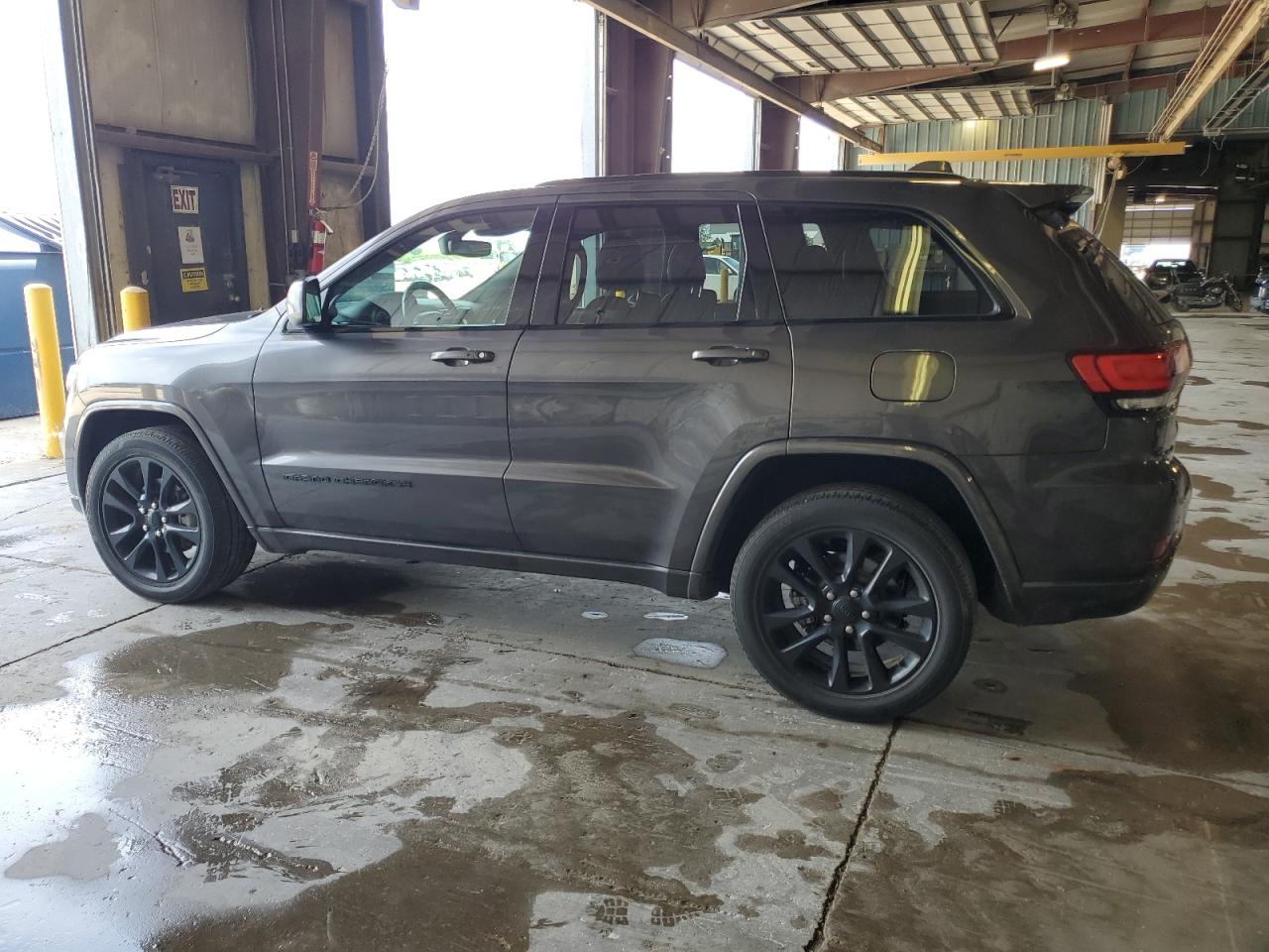 JEEP GRAND CHEROKEE LAREDO