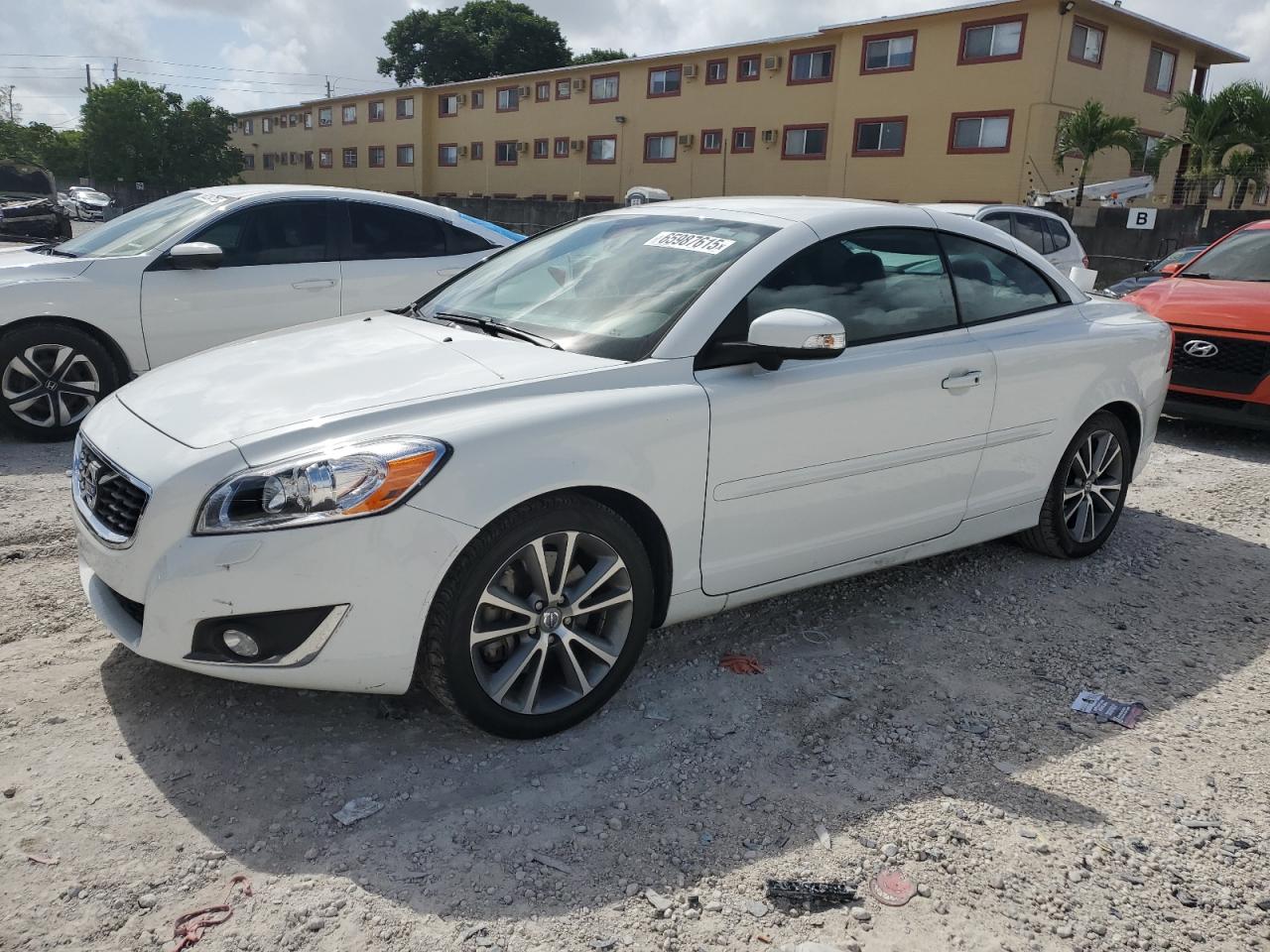 VOLVO C70 T5
