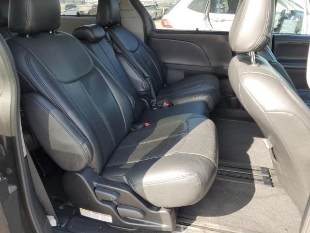 2017 TOYOTA SIENNA SE 5TDXZ3DC9HS817678