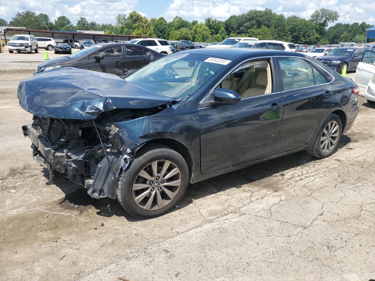 TOYOTA CAMRY LE