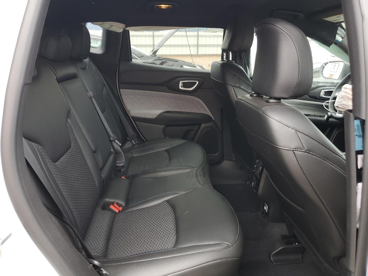 JEEP COMPASS LATITUDE