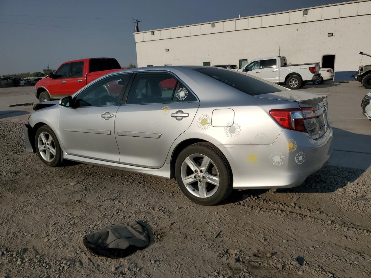 TOYOTA CAMRY L