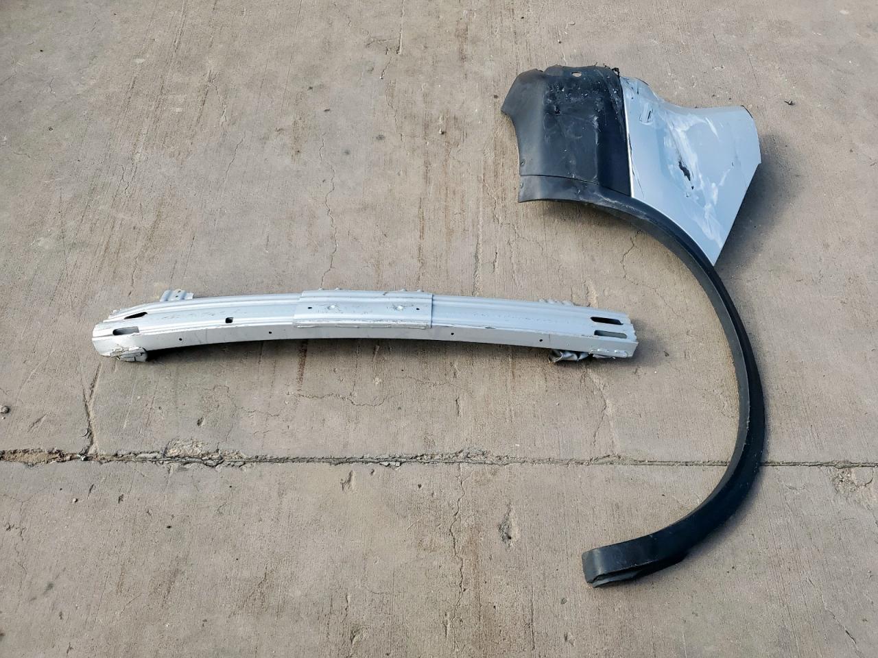 NISSAN ROGUE SPORT S