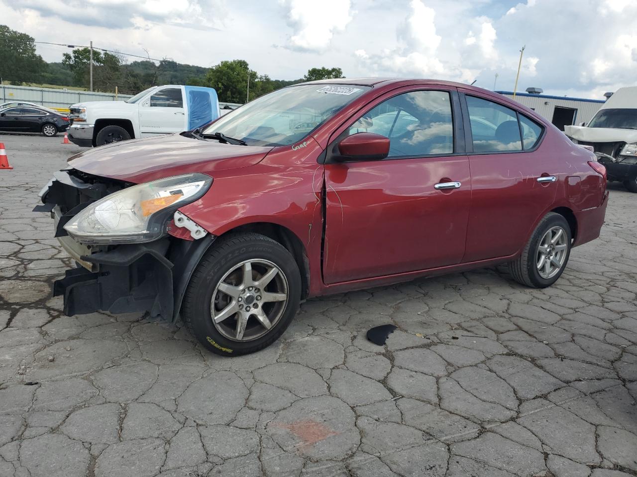 Lot #3311653264 2016 NISSAN VERSA S