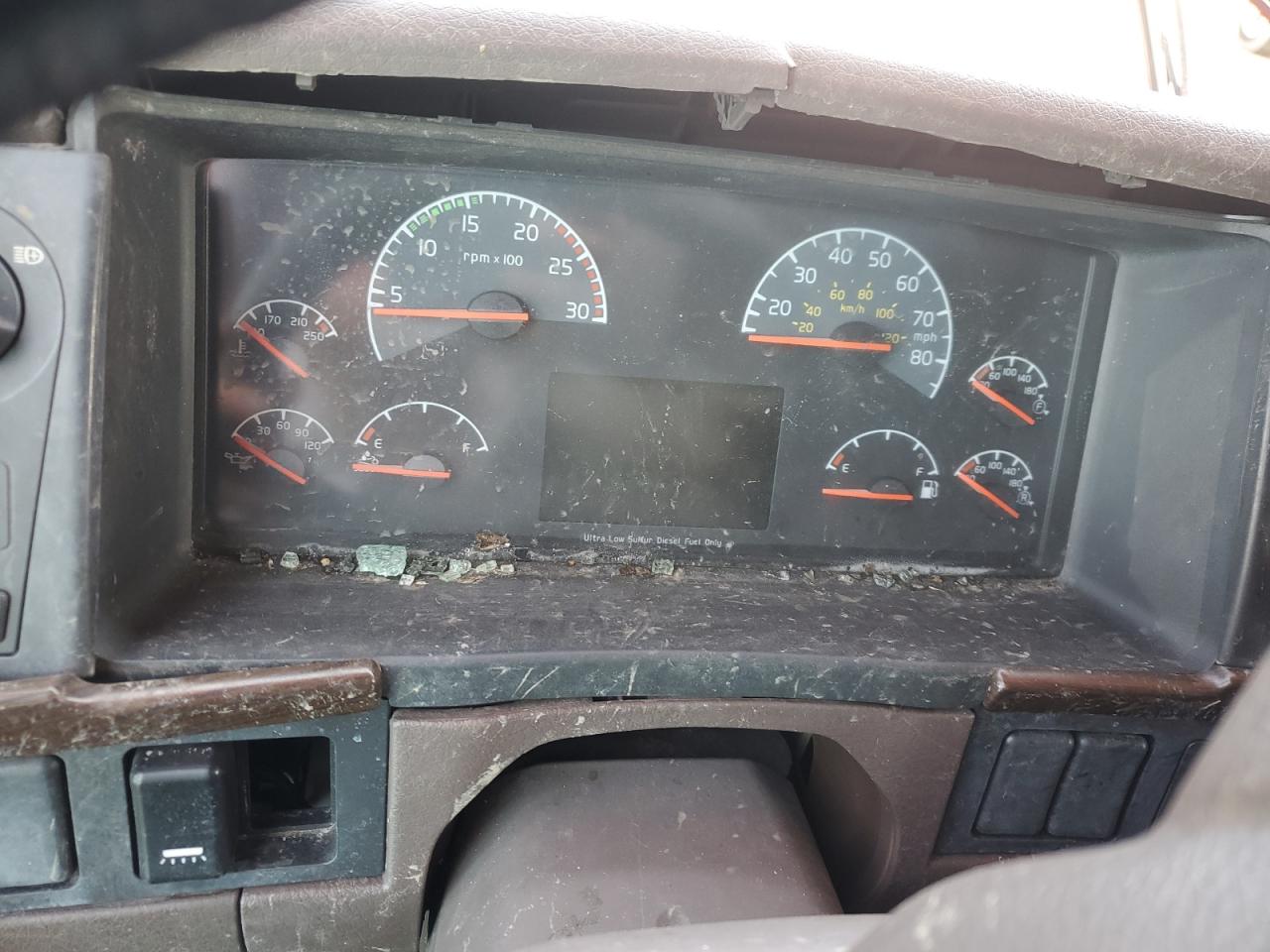 Lot #3264648912 2014 VOLVO VNL