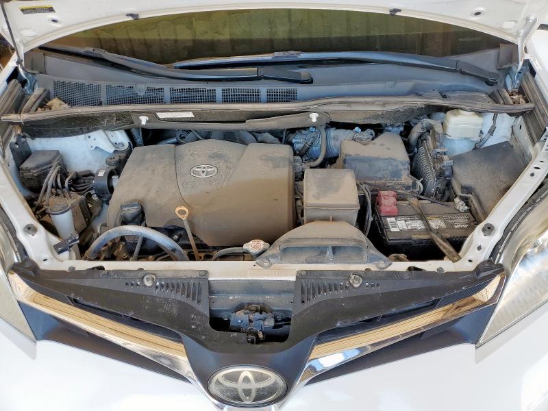 2019 TOYOTA SIENNA LE 5TDKZ3DC0KS966224